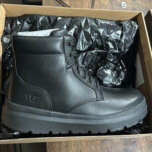 Men’s size 10 Ugg Burleigh boots